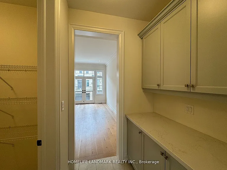 73 West Village Ln — Photo 11