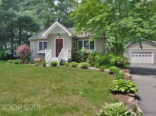 32 Maple Lake Rd, Kinnelon, NJ 07405