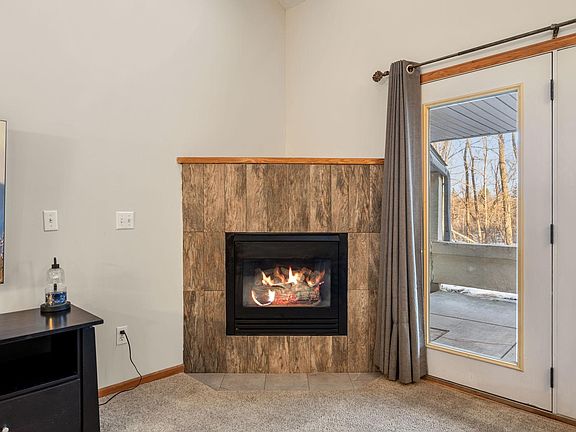 3rd image of 4691 Centerville Rd