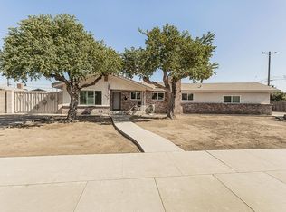 380 N Garden Drive, Dinuba, CA 93618