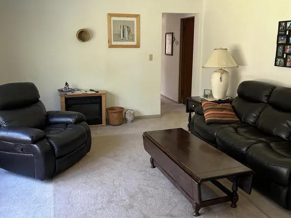 W225S4535 Guthrie ROAD, Waukesha, WI 53189