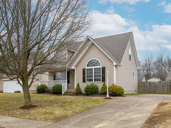 2nd image of 163 Lakes Edge Dr