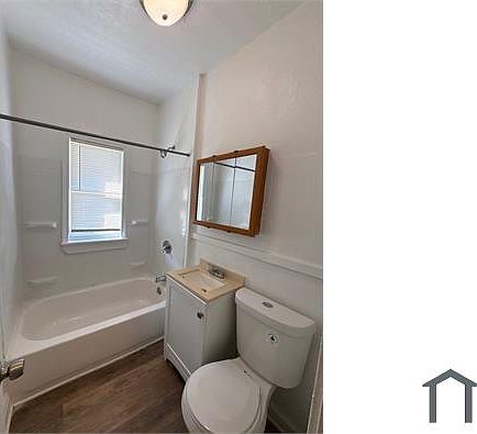 5th image of 3265 E 147th St APT 8