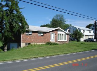 731 Point Phillips Rd, Bath, PA 18014