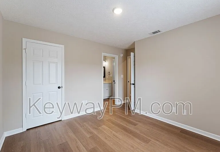 858 Pawley Ct — Photo 12