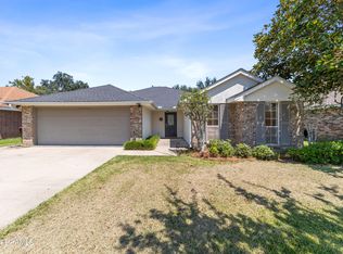 108 Carolyn Dr, Lafayette, LA 70508