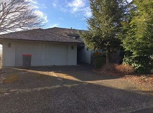 340 Hilltop Dr, Seaside, OR