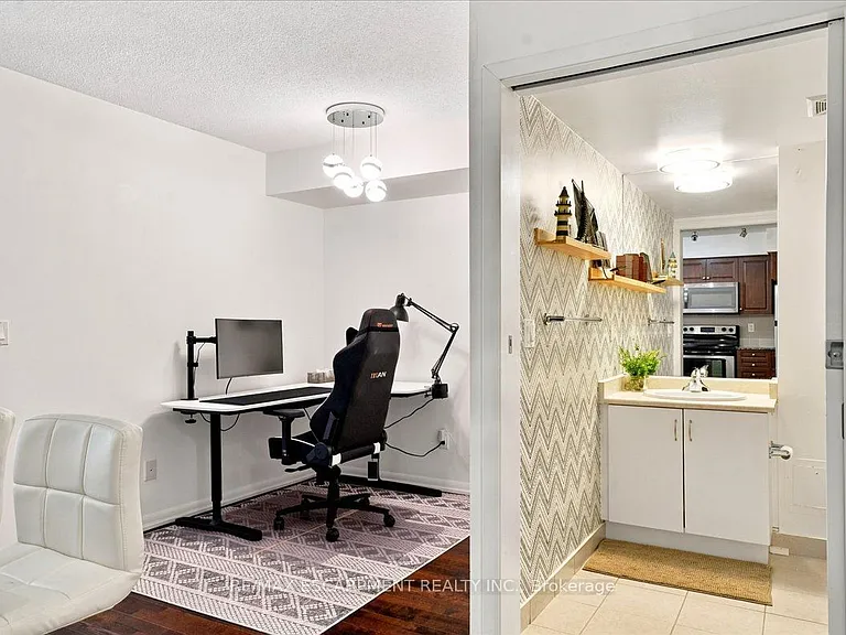 209 Fort York Blvd #676 — Photo 19