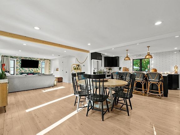 5th image of 53 Cranmore Rd