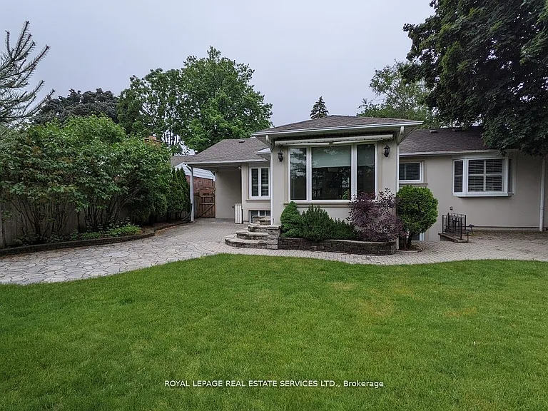 1602 Lincolnshire Blvd — Photo 30