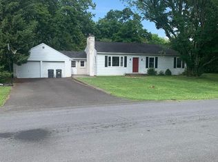31 Evergreen Dr, Doylestown, PA 18901