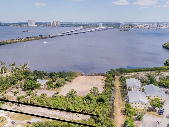 4th image of 1069 River Rd