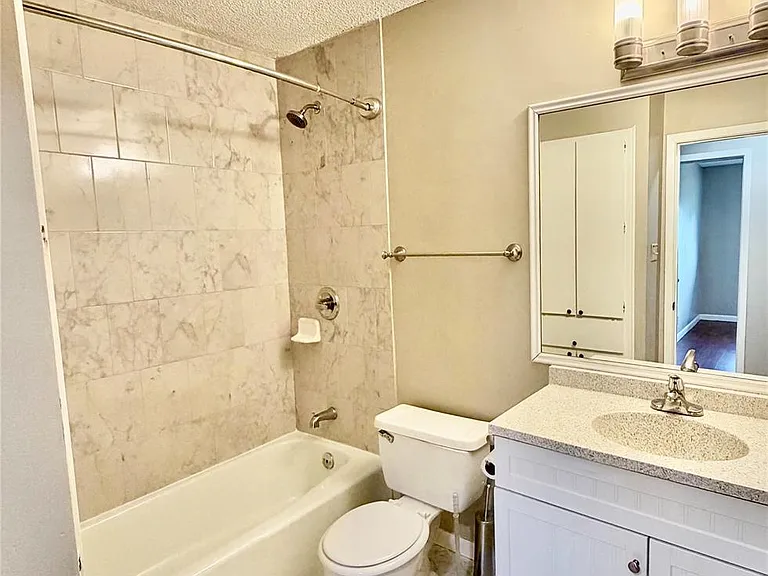 12317 Willow Wild Dr #B — Photo 19