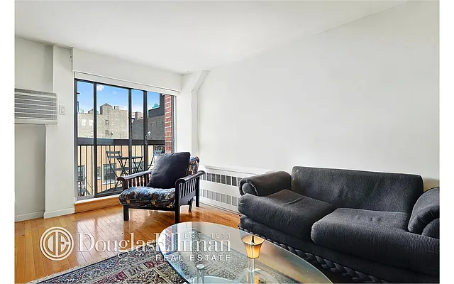Sold by Douglas Elliman | media 14