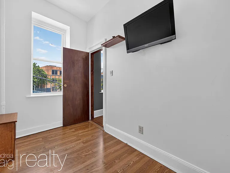 353 Smith St #1 — Photo 5