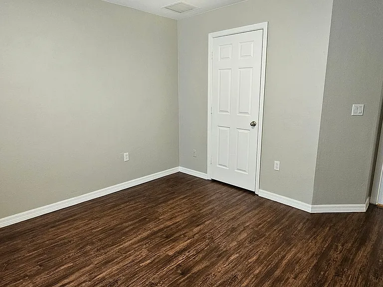 1530 SW 19th Ave — Photo 13