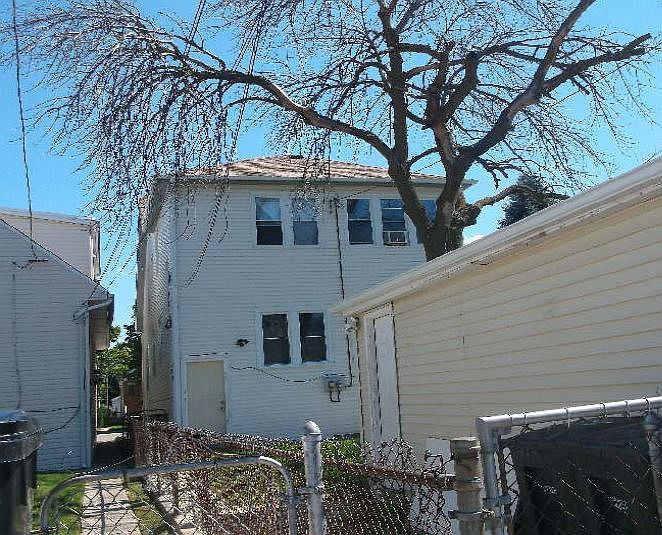 2nd image of 4118 N Austin Ave