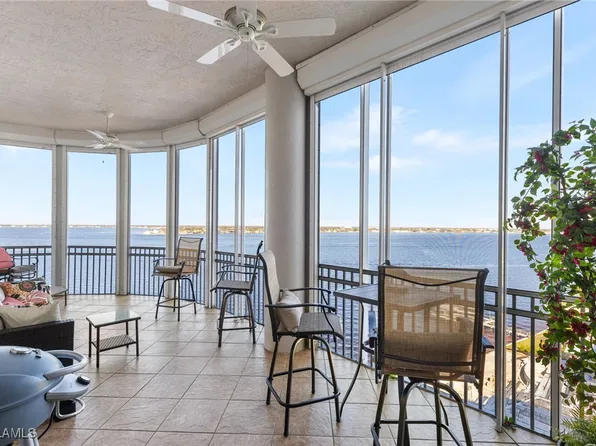 14200 Royal Harbour Ct Penthouse 1002, Fort Myers, FL 33908