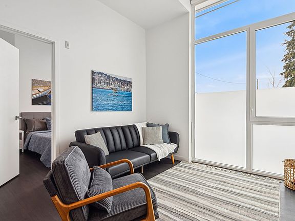 4th image of 3150 Fairview Ave E #100