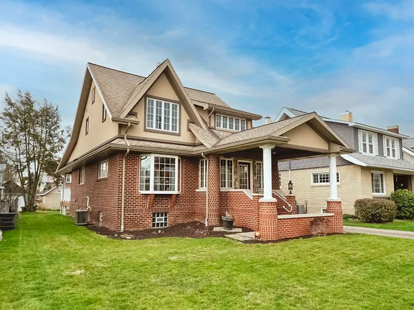 1218 Broadview Blvd, Natrona Heights, PA 15065