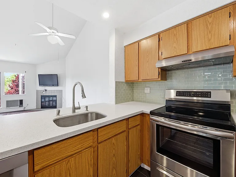 39224 Guardino Dr #314 — Photo 9