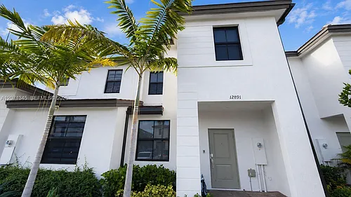 12891 SW 232nd Ln Photo 1