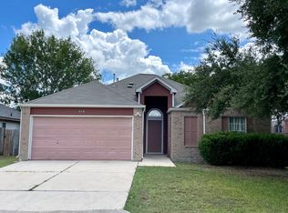 218 Sunshadow Dr, Lockhart, TX 78644