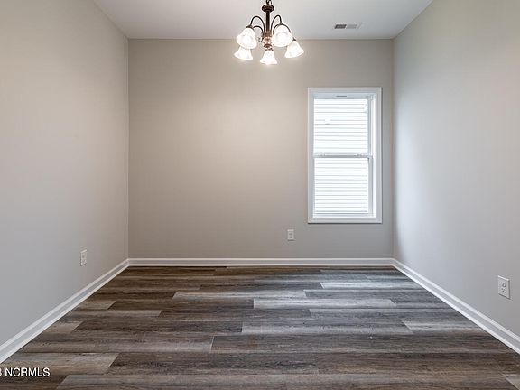 5th image of 308 E Franck Street