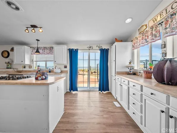 33330 Palen Rd, Agua Dulce, CA 91390