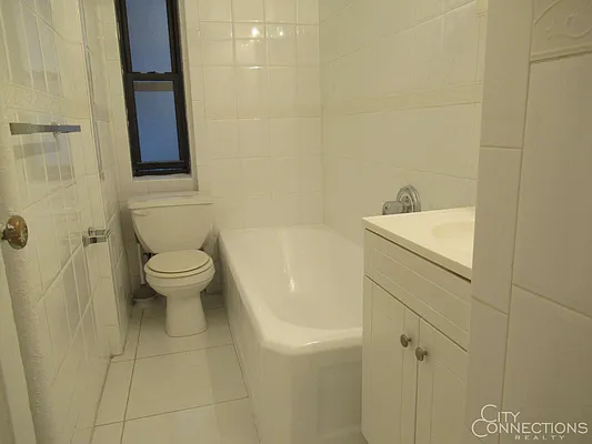 Rented by City Connections Realty | media 18