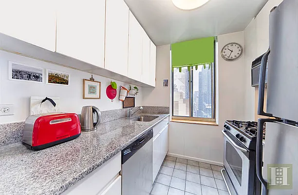 Sold by Halstead Real Estate | media 2