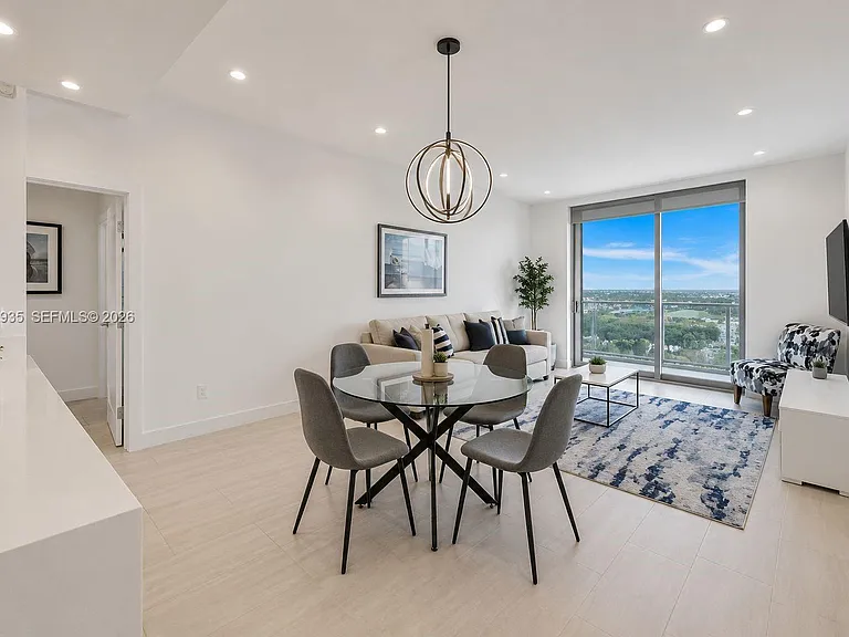 2000 Metropica Way #1408 — Photo 6