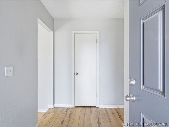 5th image of 6513 S 29th West Pl