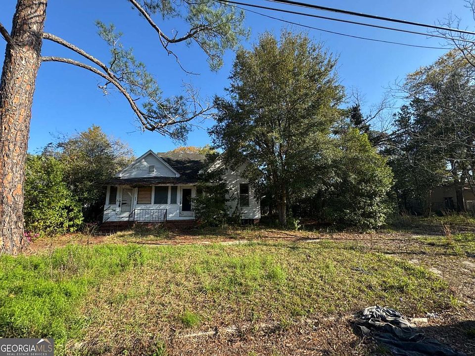 1st image of 605 Williams St