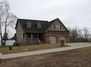 2 Lancelot Dr, Ona, WV 25545