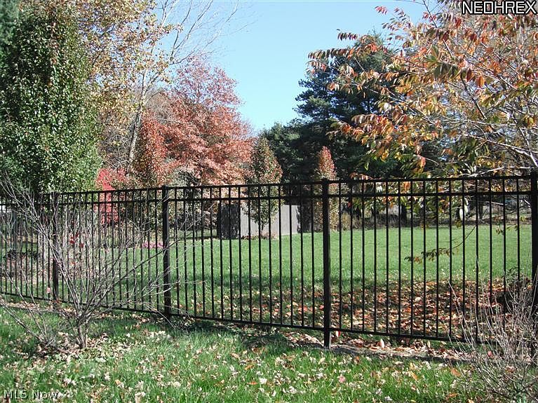 1st image of Melrose Dr