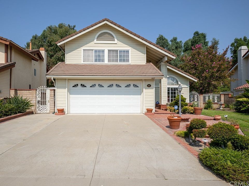 1st image of 1409 Stardust Dr