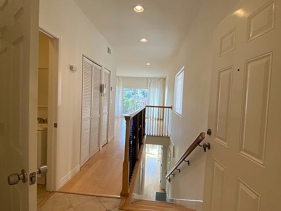 2nd image of 3138 Hamilton Way