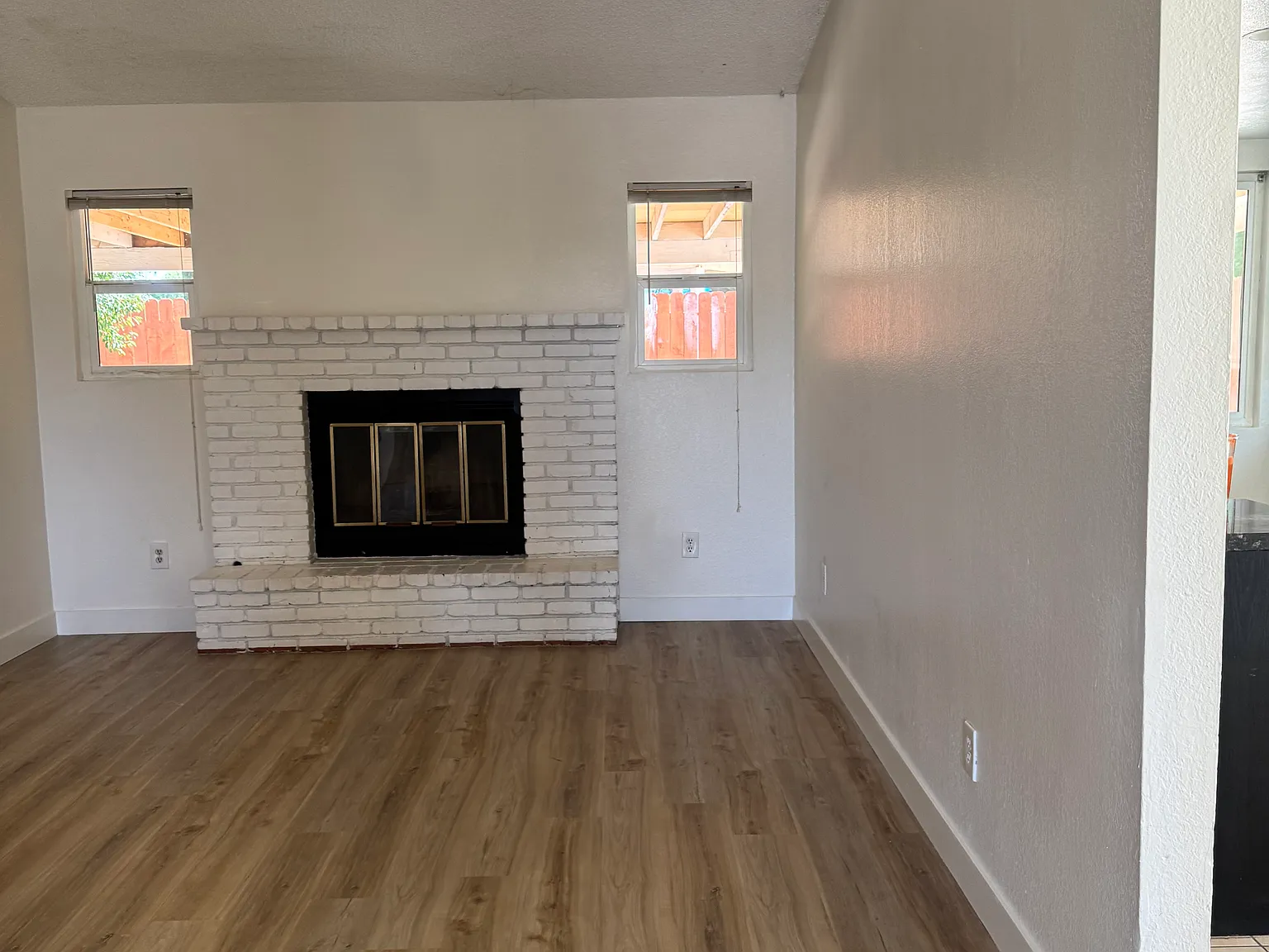 3 bed, 1026 sqft, $2,395 — Photo 1