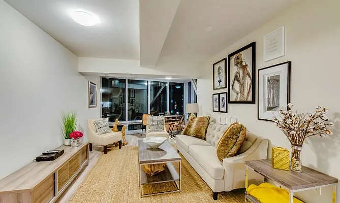 Rented by Bouklis Group | media 4