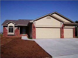Home for Sale in Derby, Kansas $172,000