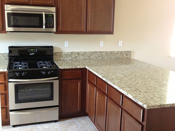5th image of 1701 Louisville Ct