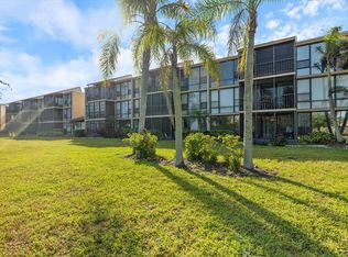 612 Bird Bay Dr S APT 214, Venice, FL 34285