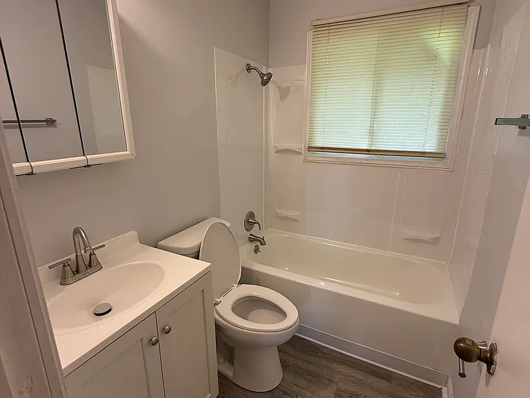 6207 E 46th St — Photo 5