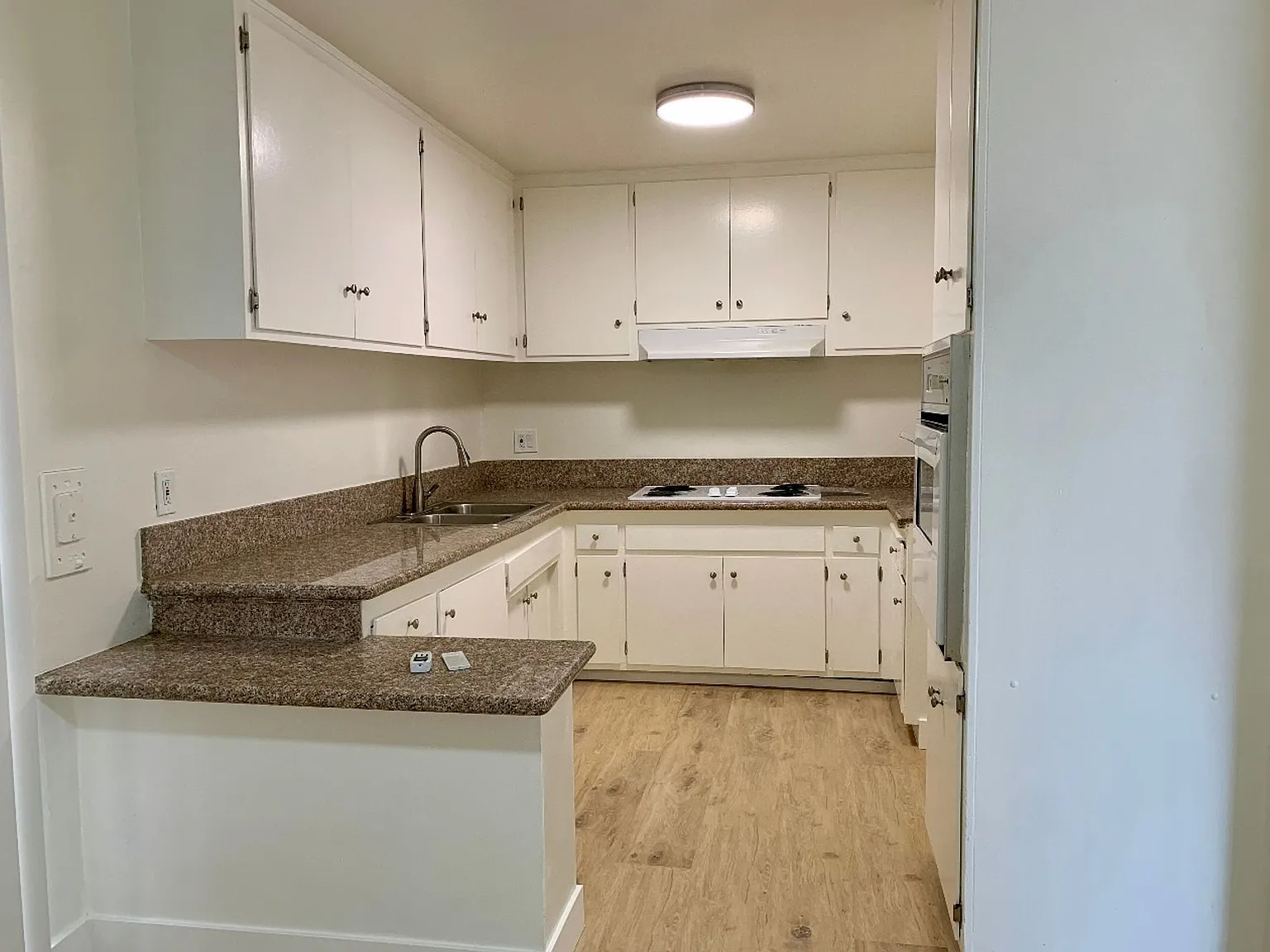 21707 Roscoe Blvd. — Photo 2