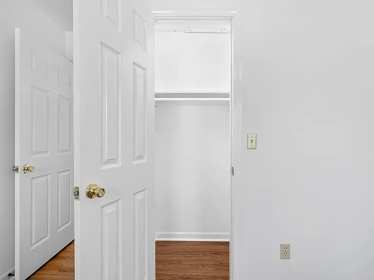 Austin Place Apartments — Photo 37