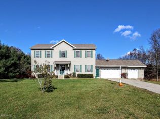 7852 Myers Lake Ave NE, Rockford, MI 49341