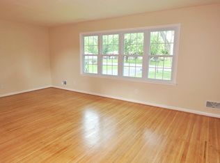 25 Glenview Ln, Rochester, NY 14609