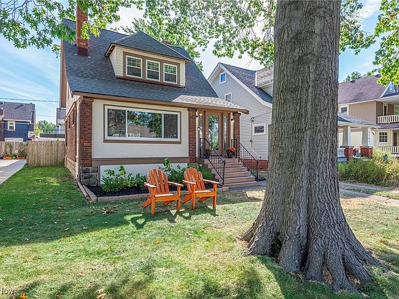 2nd image of 2139 Woodward Ave