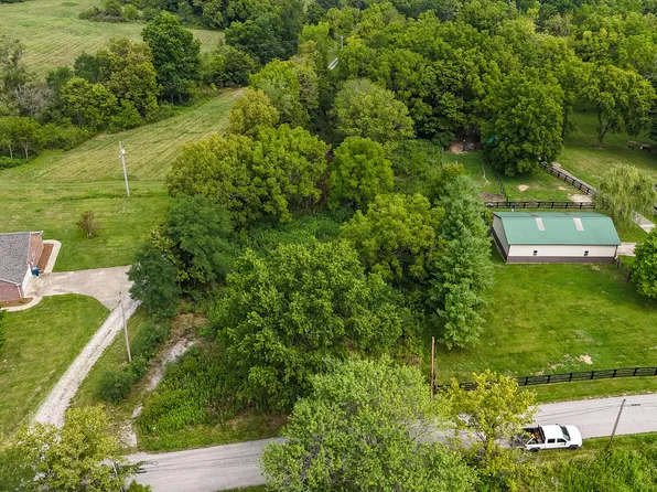 2180 Scotts Ferry Rd, Versailles, KY 40383